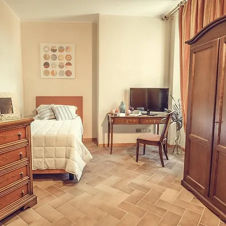 Rocca Casalina Country house *
